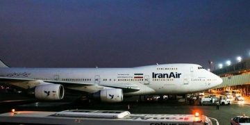 ایران نے اچانک اپنے تمام ایئرپورٹس پر پروازیں منسوخ کردیں