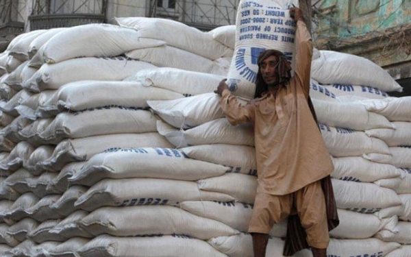 چینی بحران پر حکومت کا ایکشن، ملز کا ذخیرہ قبضے میں لے لیا، مالکان کے نام ای سی ایل میں شامل