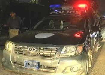 کرک، گشت پر مامور پولیس موبائل پر اندھا دھند فائرنگ، ایس ایچ او سمیت 3 اہلکار شہید