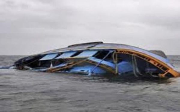 عمان کے قریب کشتی حادثے میں 19 پاکستانی لاپتا، ایک شخص زندہ بچا