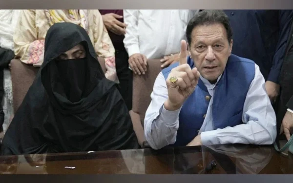 9 مئی و توشہ خانہ کیسز؛ عمران خان اور بشریٰ بی بی کی عبوری ضمانتوں میں توسیع