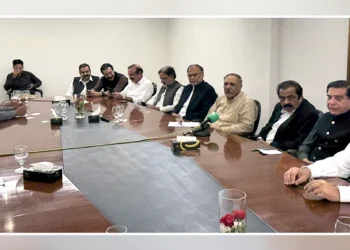 آزاد کشمیر میں حکومتی اور عوامی ایکشن کمیٹی کے درمیان مذاکرات کامیاب، معاہدہ طے پاگیا