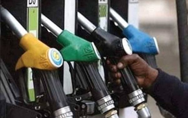 حکومت نے پیٹرول کی قیمت میں بڑا اضافہ کردیا