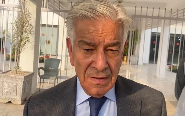 افغان طالبان بھارتی مفادات کیلیے کام کررہے ہیں، سیزفائر کی خلاف ورزی پر بھرپور جواب ملے گا، خواجہ آصف