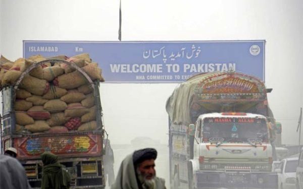 افغان ٹرانزٹ ٹریڈ کی مرحلہ وار بحالی؛ 300 گاڑیوں کی کلیئرنس کا آغاز